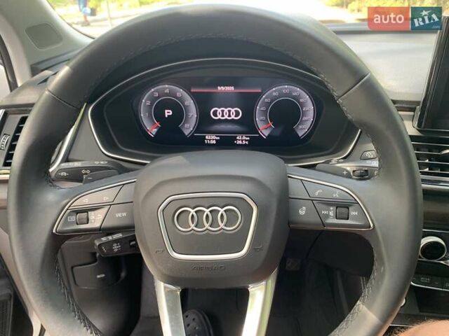 Білий Ауді Ку 5, об'ємом двигуна 1.98 л та пробігом 6 тис. км за 46900 $, фото 16 на Automoto.ua