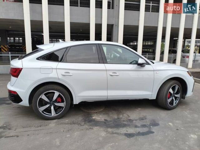 Белый Ауди Ку 5, объемом двигателя 1.98 л и пробегом 7 тыс. км за 45000 $, фото 3 на Automoto.ua