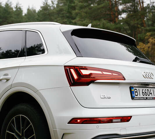 Белый Ауди Ку 5, объемом двигателя 1.98 л и пробегом 2 тыс. км за 42000 $, фото 11 на Automoto.ua