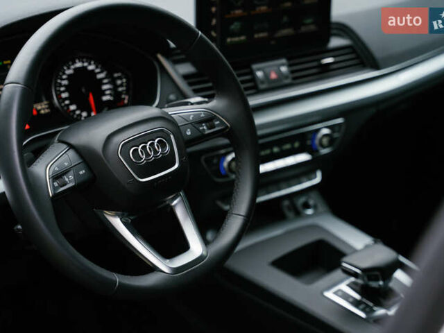 Белый Ауди Ку 5, объемом двигателя 1.98 л и пробегом 2 тыс. км за 42000 $, фото 23 на Automoto.ua