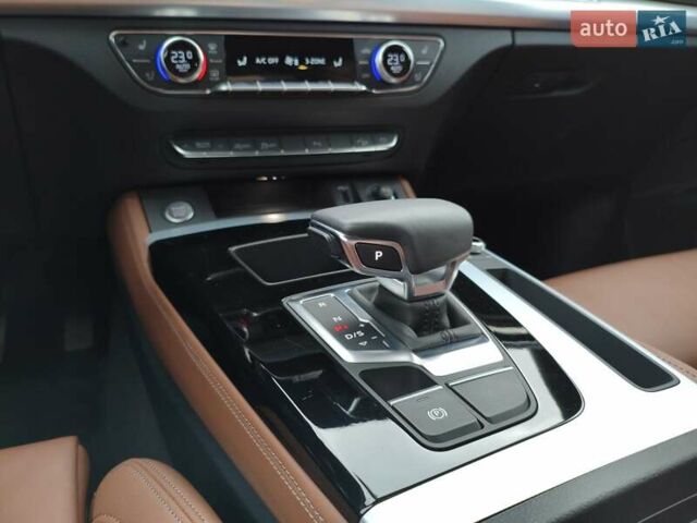 Белый Ауди Ку 5, объемом двигателя 1.98 л и пробегом 7 тыс. км за 45000 $, фото 9 на Automoto.ua