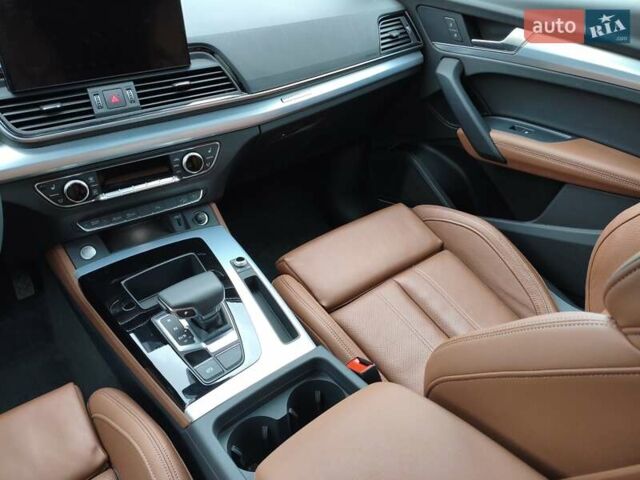 Белый Ауди Ку 5, объемом двигателя 1.98 л и пробегом 7 тыс. км за 45000 $, фото 8 на Automoto.ua