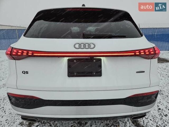 Белый Ауди Ку 5, объемом двигателя 1.98 л и пробегом 1 тыс. км за 23000 $, фото 5 на Automoto.ua