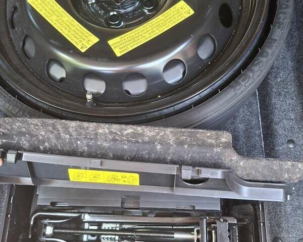 Бежевый Ауди Ку 5, объемом двигателя 1.97 л и пробегом 253 тыс. км за 15700 $, фото 21 на Automoto.ua