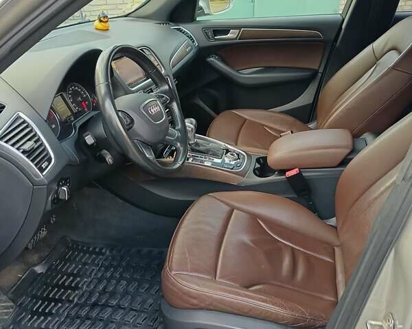 Бежевий Ауді Ку 5, об'ємом двигуна 1.98 л та пробігом 272 тис. км за 15200 $, фото 8 на Automoto.ua