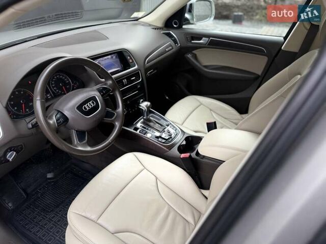 Бежевий Ауді Ку 5, об'ємом двигуна 1.98 л та пробігом 212 тис. км за 13700 $, фото 30 на Automoto.ua