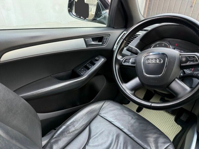 Черный Ауди Ку 5, объемом двигателя 0 л и пробегом 320 тыс. км за 13200 $, фото 5 на Automoto.ua