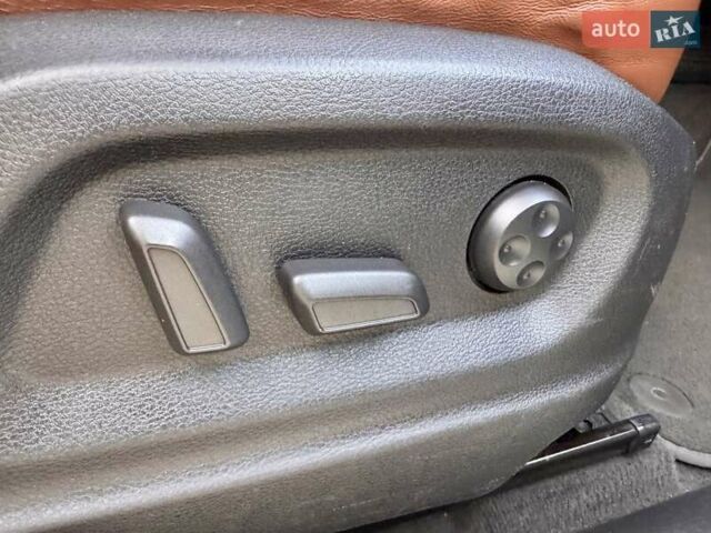 Черный Ауди Ку 5, объемом двигателя 3.2 л и пробегом 154 тыс. км за 12700 $, фото 45 на Automoto.ua