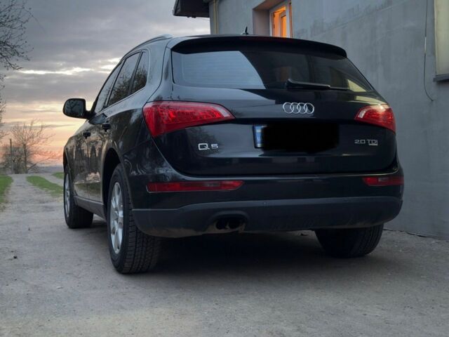 Черный Ауди Ку 5, объемом двигателя 0 л и пробегом 320 тыс. км за 13200 $, фото 1 на Automoto.ua