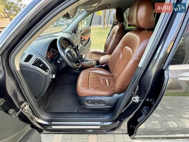 Черный Ауди Ку 5, объемом двигателя 3.2 л и пробегом 154 тыс. км за 12700 $, фото 57 на Automoto.ua