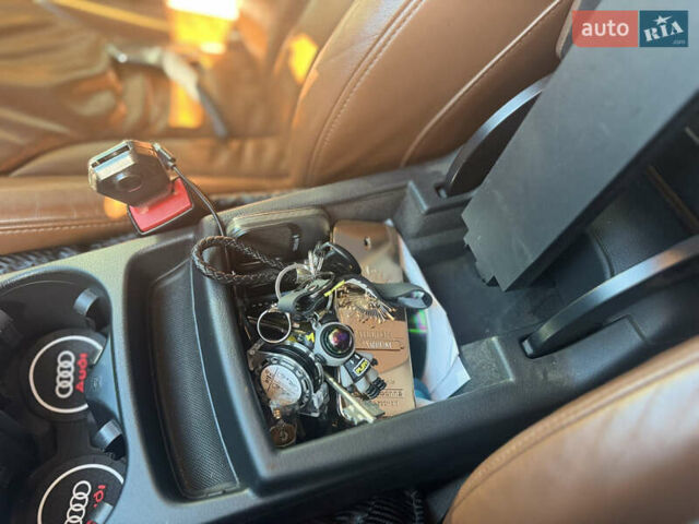 Черный Ауди Ку 5, объемом двигателя 2.97 л и пробегом 290 тыс. км за 14600 $, фото 25 на Automoto.ua