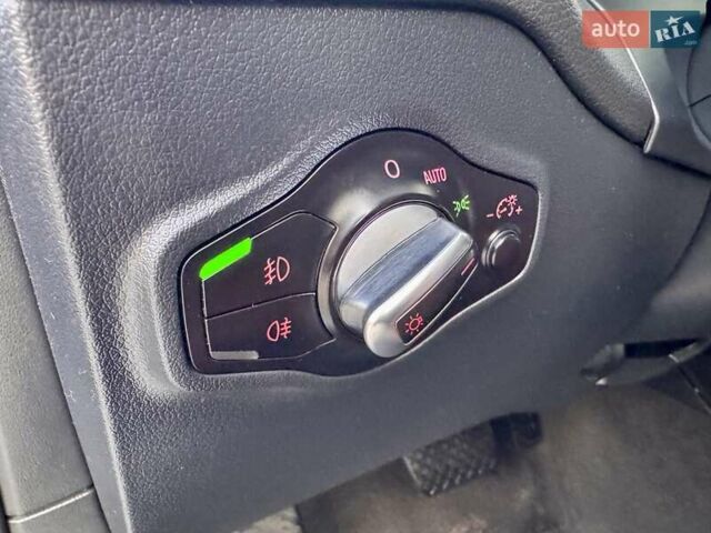 Черный Ауди Ку 5, объемом двигателя 3.2 л и пробегом 154 тыс. км за 12700 $, фото 59 на Automoto.ua