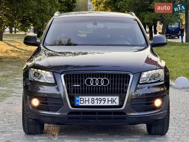 Черный Ауди Ку 5, объемом двигателя 3.2 л и пробегом 154 тыс. км за 12700 $, фото 3 на Automoto.ua