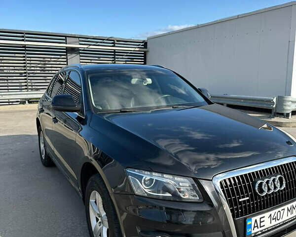 Черный Ауди Ку 5, объемом двигателя 3 л и пробегом 295 тыс. км за 15400 $, фото 4 на Automoto.ua