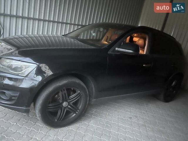 Черный Ауди Ку 5, объемом двигателя 1.98 л и пробегом 212 тыс. км за 11500 $, фото 1 на Automoto.ua