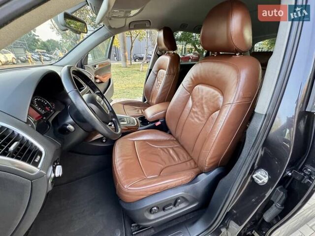 Черный Ауди Ку 5, объемом двигателя 3.2 л и пробегом 154 тыс. км за 12700 $, фото 62 на Automoto.ua