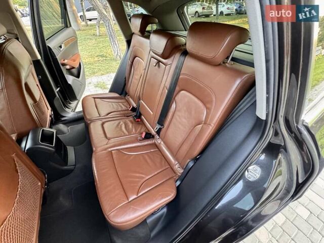 Черный Ауди Ку 5, объемом двигателя 3.2 л и пробегом 154 тыс. км за 12700 $, фото 73 на Automoto.ua