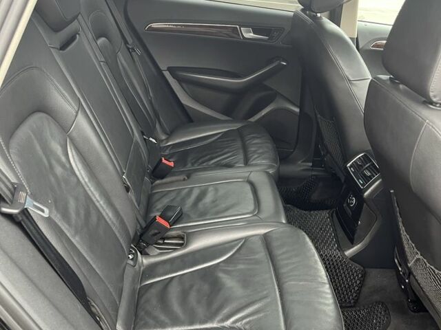 Черный Ауди Ку 5, объемом двигателя 2 л и пробегом 260 тыс. км за 13000 $, фото 8 на Automoto.ua