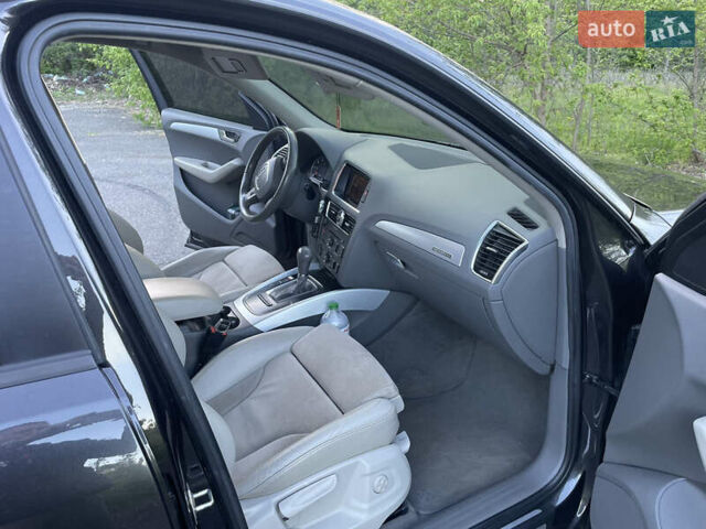 Черный Ауди Ку 5, объемом двигателя 1.97 л и пробегом 288 тыс. км за 12800 $, фото 23 на Automoto.ua