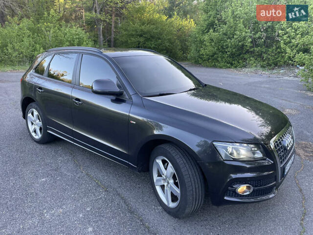 Черный Ауди Ку 5, объемом двигателя 1.97 л и пробегом 288 тыс. км за 12800 $, фото 1 на Automoto.ua