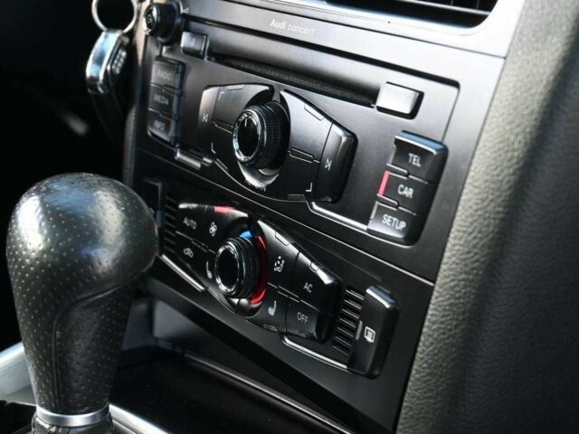 Черный Ауди Ку 5, объемом двигателя 3.2 л и пробегом 191 тыс. км за 8100 $, фото 23 на Automoto.ua