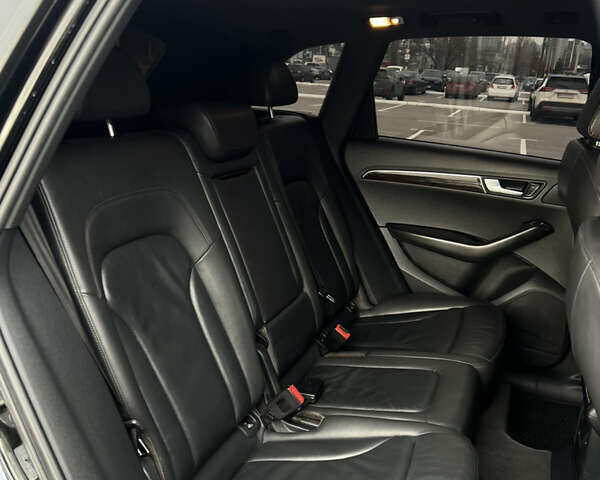 Черный Ауди Ку 5, объемом двигателя 1.98 л и пробегом 223 тыс. км за 12600 $, фото 28 на Automoto.ua