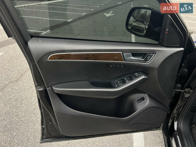 Черный Ауди Ку 5, объемом двигателя 1.98 л и пробегом 223 тыс. км за 12600 $, фото 12 на Automoto.ua
