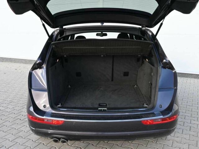 Черный Ауди Ку 5, объемом двигателя 3.2 л и пробегом 191 тыс. км за 8100 $, фото 11 на Automoto.ua