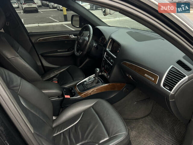 Черный Ауди Ку 5, объемом двигателя 1.98 л и пробегом 223 тыс. км за 12600 $, фото 16 на Automoto.ua
