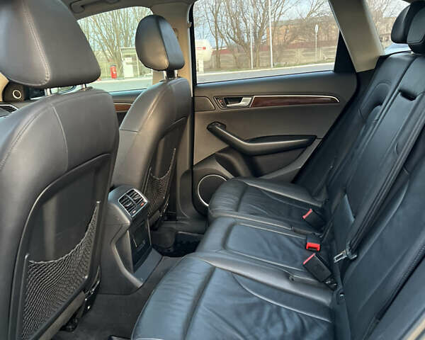Черный Ауди Ку 5, объемом двигателя 1.98 л и пробегом 195 тыс. км за 11700 $, фото 13 на Automoto.ua