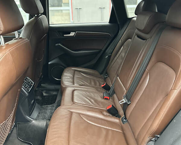 Черный Ауди Ку 5, объемом двигателя 3.2 л и пробегом 239 тыс. км за 13499 $, фото 8 на Automoto.ua