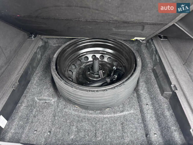 Черный Ауди Ку 5, объемом двигателя 1.98 л и пробегом 250 тыс. км за 14900 $, фото 20 на Automoto.ua