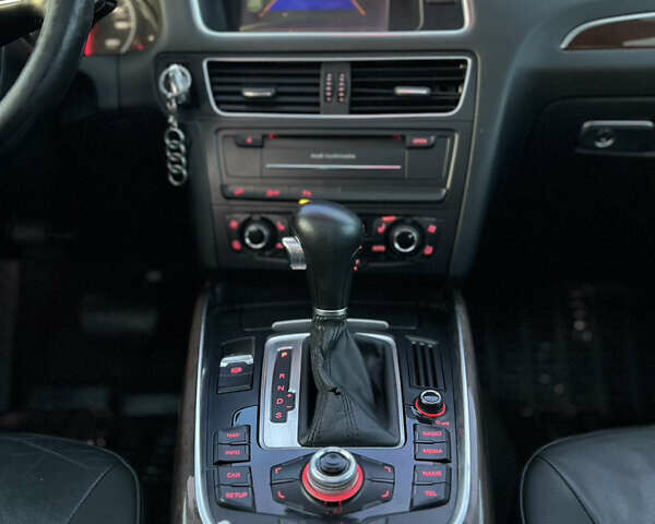 Черный Ауди Ку 5, объемом двигателя 1.98 л и пробегом 195 тыс. км за 11700 $, фото 14 на Automoto.ua