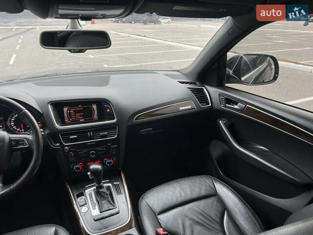 Черный Ауди Ку 5, объемом двигателя 1.98 л и пробегом 223 тыс. км за 12600 $, фото 20 на Automoto.ua
