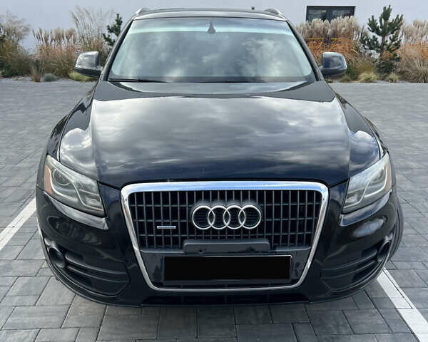 Черный Ауди Ку 5, объемом двигателя 2 л и пробегом 335 тыс. км за 8800 $, фото 2 на Automoto.ua