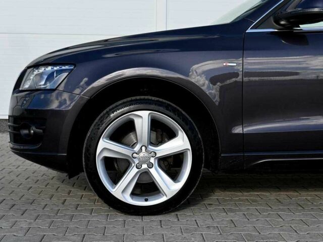 Черный Ауди Ку 5, объемом двигателя 3.2 л и пробегом 191 тыс. км за 8100 $, фото 13 на Automoto.ua