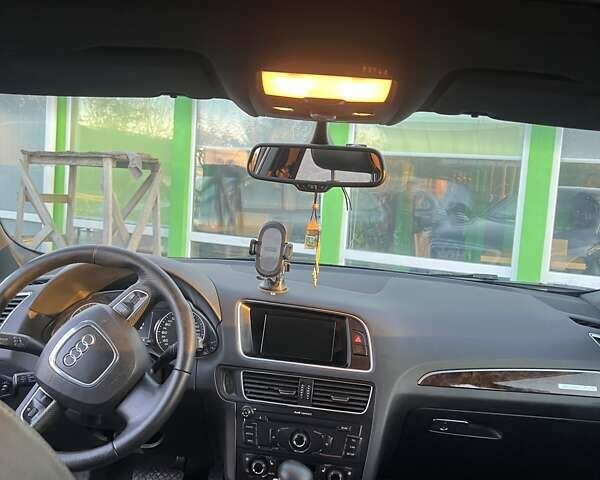 Чорний Ауді Ку 5, об'ємом двигуна 1.97 л та пробігом 260 тис. км за 15600 $, фото 19 на Automoto.ua