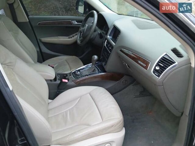 Чорний Ауді Ку 5, об'ємом двигуна 2 л та пробігом 200 тис. км за 8200 $, фото 10 на Automoto.ua