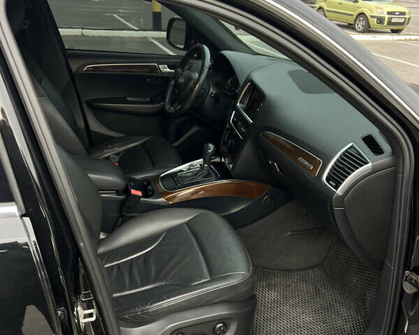 Черный Ауди Ку 5, объемом двигателя 1.98 л и пробегом 223 тыс. км за 12600 $, фото 18 на Automoto.ua