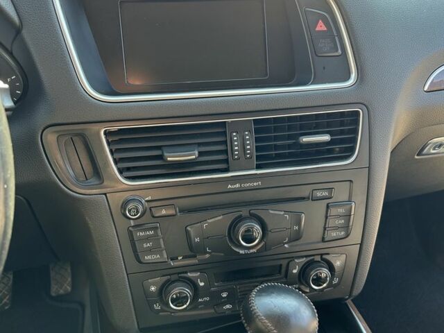 Ауди Ку 5 2010 в Радехове на Automoto.ua Черный Ауди Ку 5, объемом двигателя 2 л и пробегом 282 тыс. км за 9999 $, фото 17 на Automoto.ua