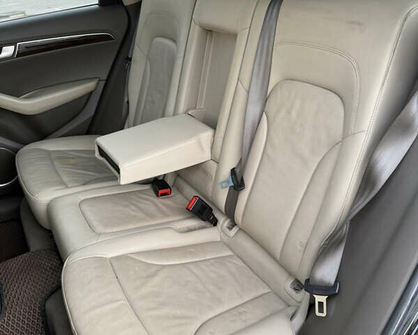 Черный Ауди Ку 5, объемом двигателя 1.98 л и пробегом 233 тыс. км за 9900 $, фото 30 на Automoto.ua