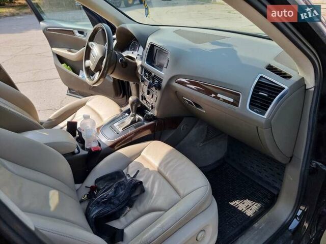 Черный Ауди Ку 5, объемом двигателя 1.98 л и пробегом 240 тыс. км за 13500 $, фото 8 на Automoto.ua