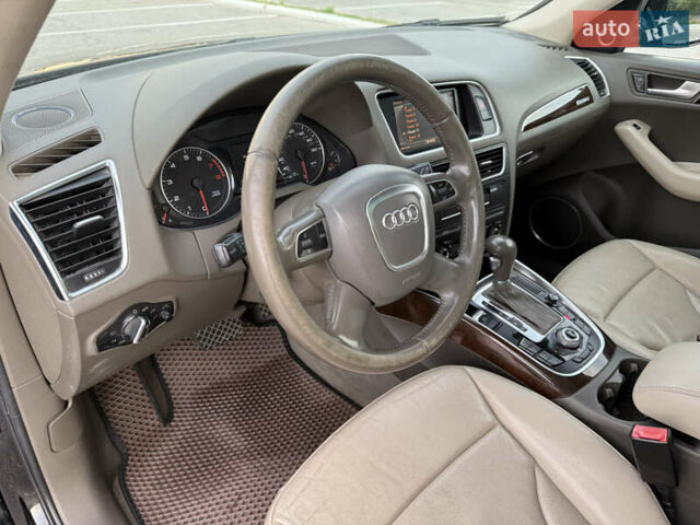 Черный Ауди Ку 5, объемом двигателя 1.98 л и пробегом 233 тыс. км за 9900 $, фото 20 на Automoto.ua