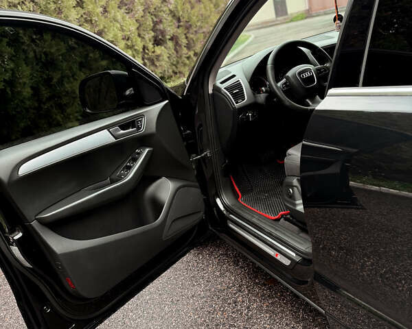 Черный Ауди Ку 5, объемом двигателя 1.97 л и пробегом 378 тыс. км за 15300 $, фото 7 на Automoto.ua