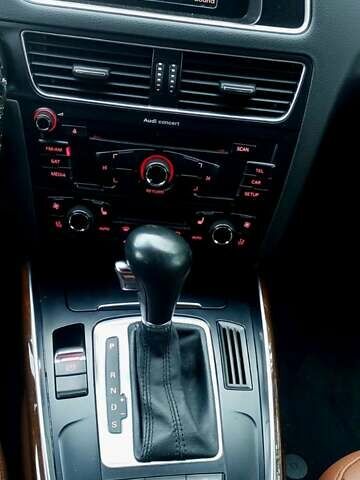 Ауди Ку 5 2011 в Киеве на Automoto.ua Черный Ауди Ку 5, объемом двигателя 1.98 л и пробегом 245 тыс. км за 12500 $, фото 10 на Automoto.ua