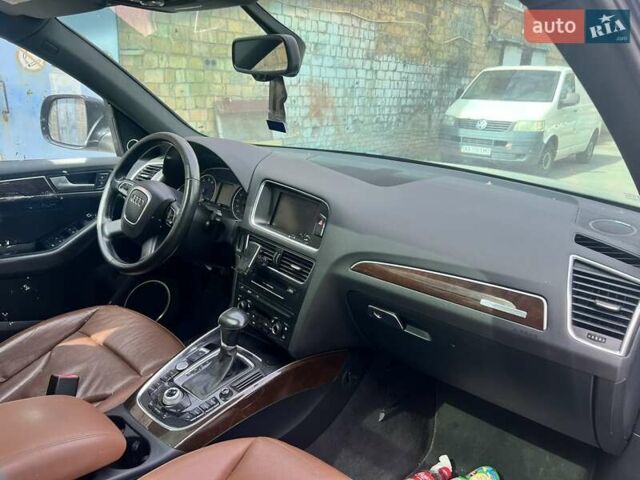 Черный Ауди Ку 5, объемом двигателя 1.98 л и пробегом 206 тыс. км за 9700 $, фото 7 на Automoto.ua