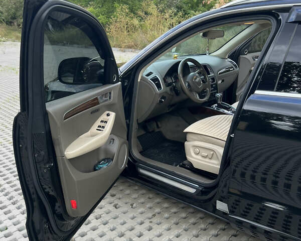 Черный Ауди Ку 5, объемом двигателя 1.98 л и пробегом 173 тыс. км за 12000 $, фото 15 на Automoto.ua