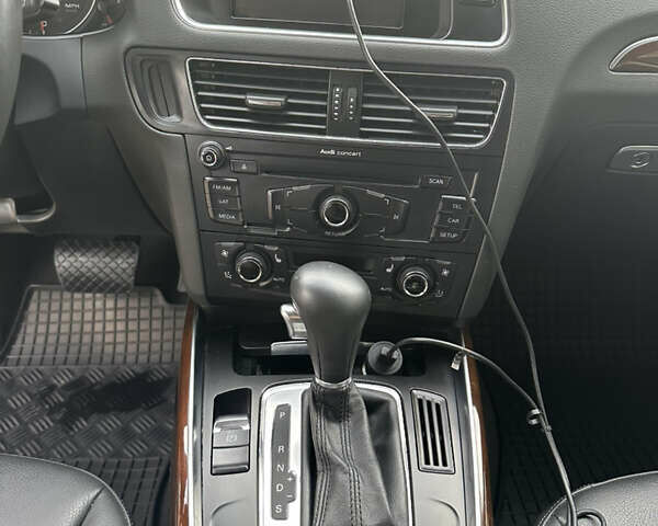 Черный Ауди Ку 5, объемом двигателя 2 л и пробегом 62 тыс. км за 15500 $, фото 29 на Automoto.ua