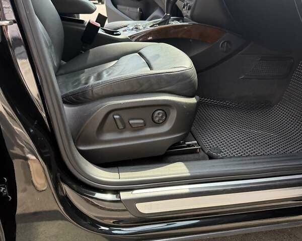 Черный Ауди Ку 5, объемом двигателя 1.98 л и пробегом 176 тыс. км за 12300 $, фото 14 на Automoto.ua