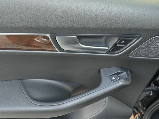 Черный Ауди Ку 5, объемом двигателя 3.2 л и пробегом 270 тыс. км за 12500 $, фото 12 на Automoto.ua